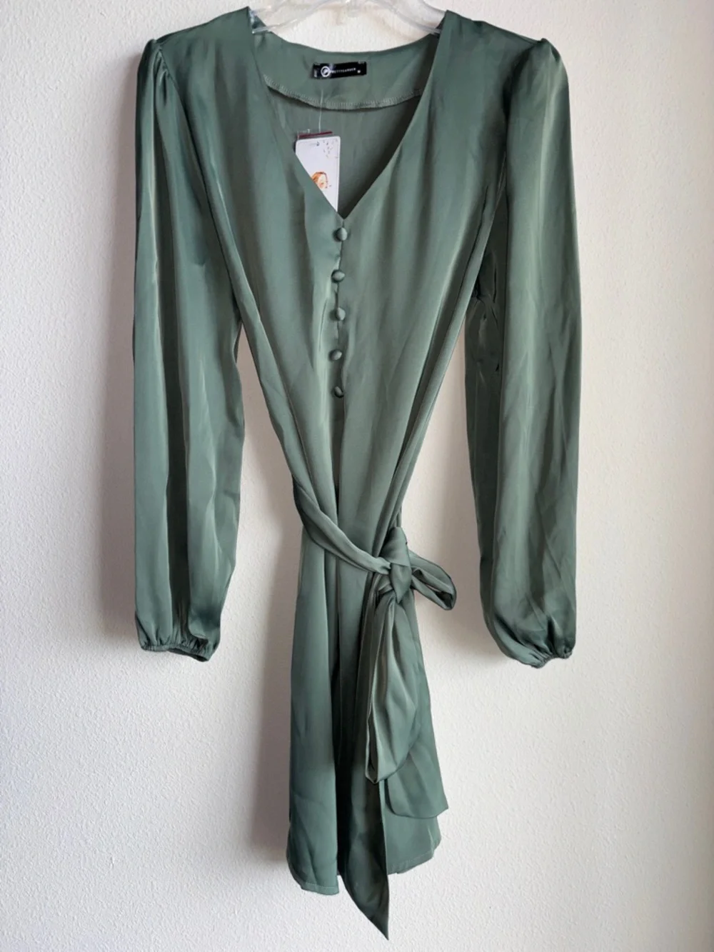 Pretty Garden Green Satin Dress Size Medium - Picture 2 of 6